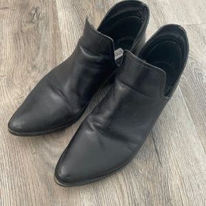 Steve Madden Austin bootie